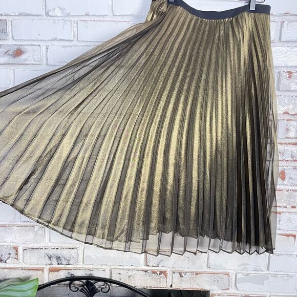 White House Black Market Metallic Gold Pleated Slightly Sheer Midi Skirt NWT - Picture 7 of 10